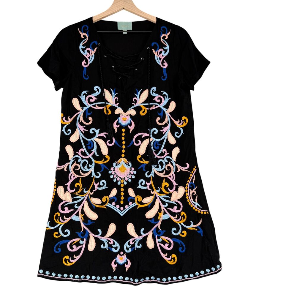 Skies Are Blue Dress Women Small Black Embroidered Boho Lace Up Tassel Shift EUC - Picture 2 of 9
